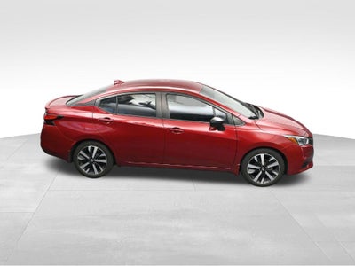 2022 Nissan Versa 1.6 SR