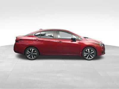 2022 Nissan Versa 1.6 SR