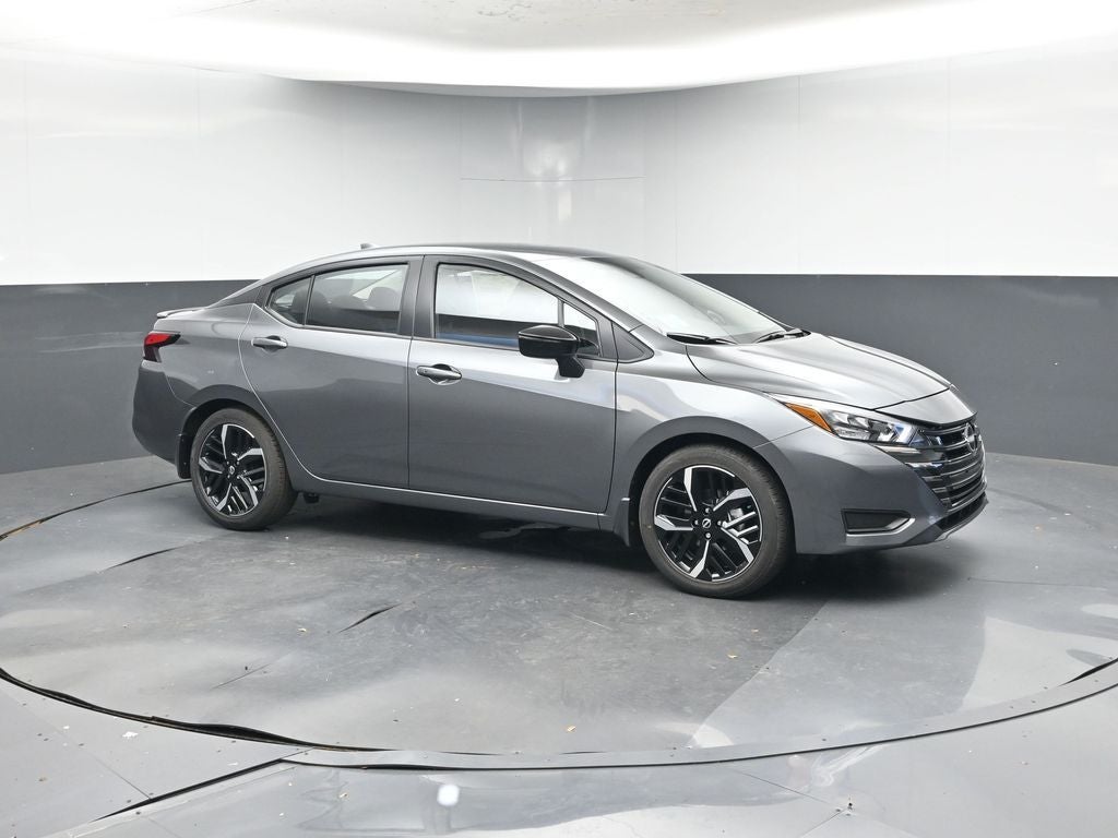 2025 Nissan Versa 1.6 SR