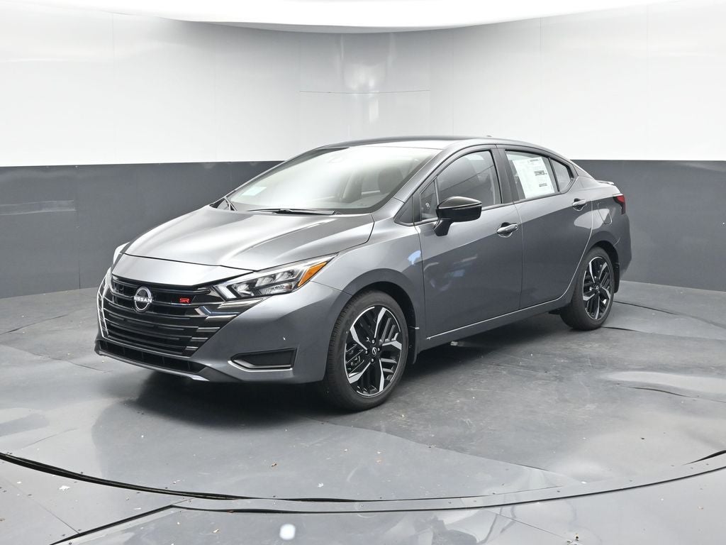 2025 Nissan Versa 1.6 SR