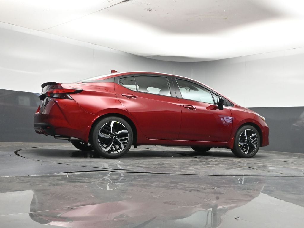 2025 Nissan Versa 1.6 SR