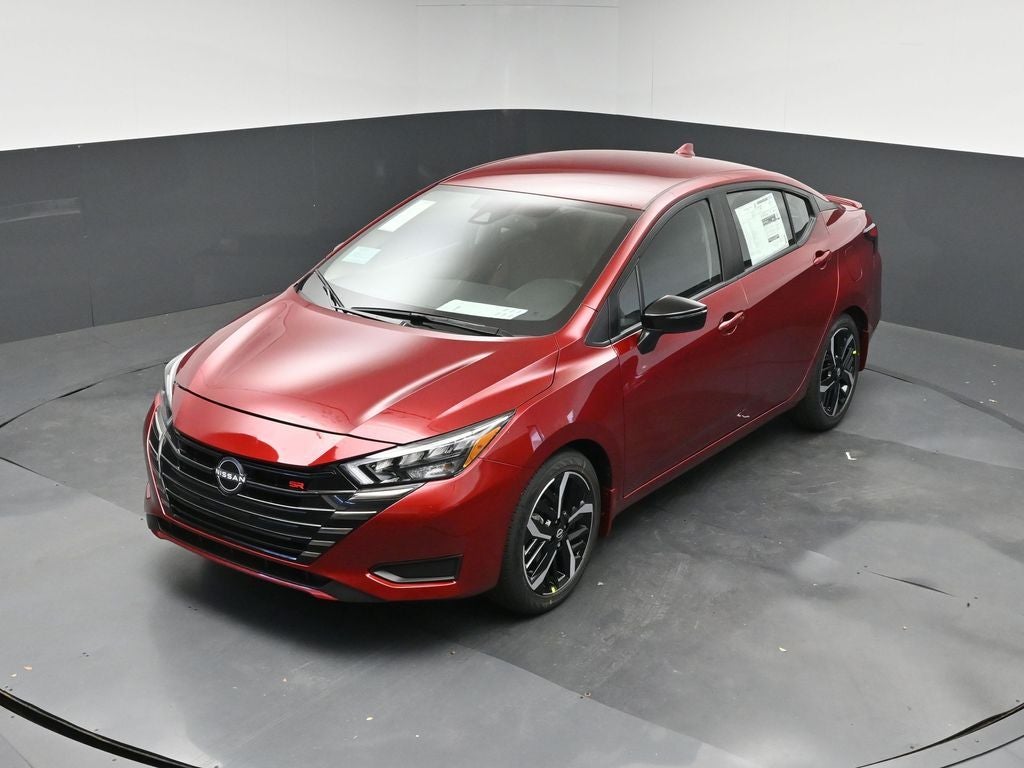 2025 Nissan Versa 1.6 SR