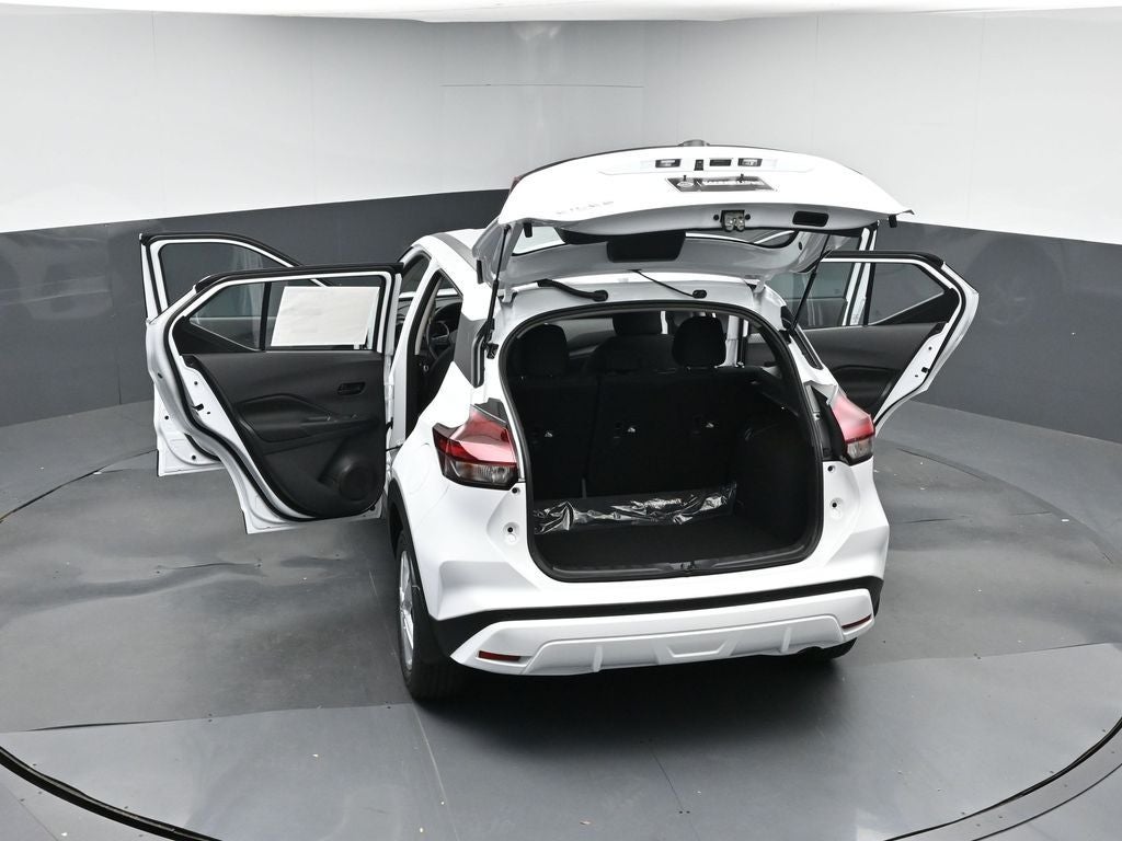 2025 Nissan Kicks Play S