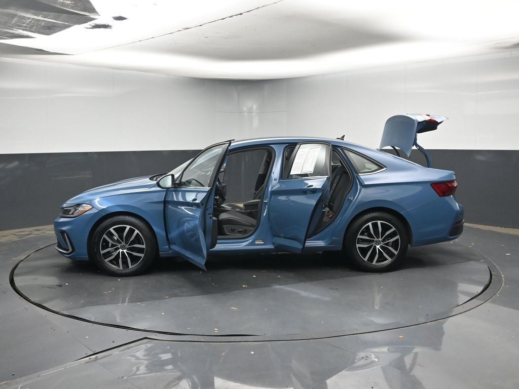 2025 Volkswagen Jetta 1.5T SE