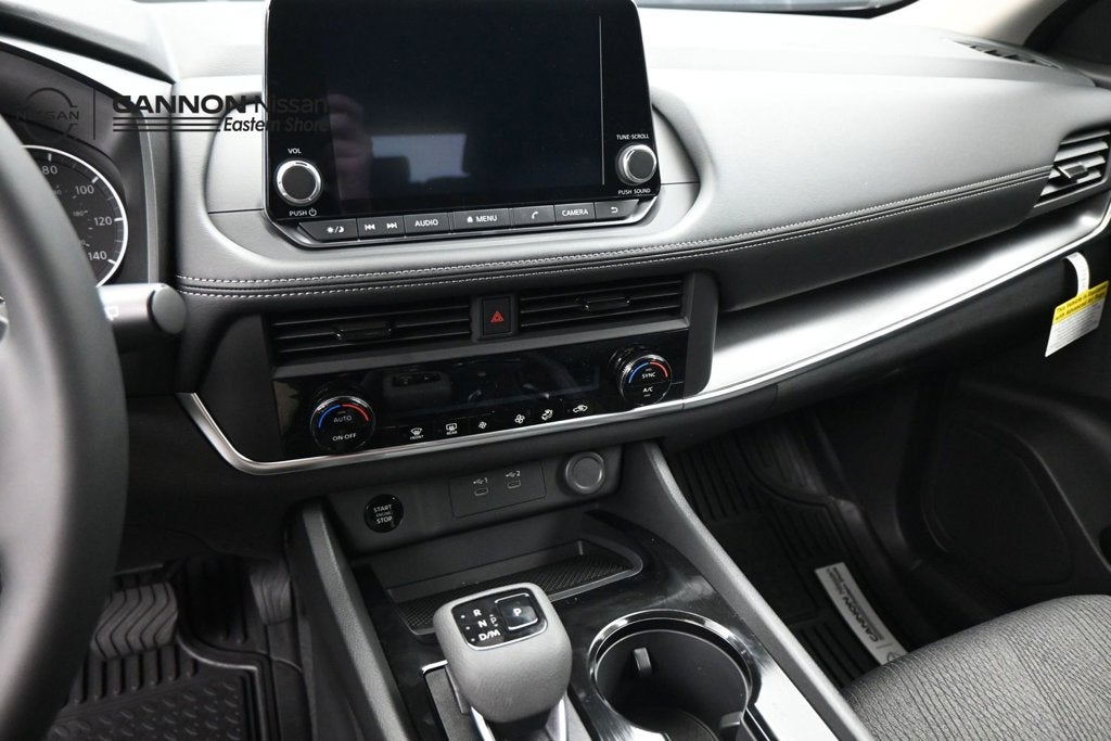2027 Nissan Rogue SV