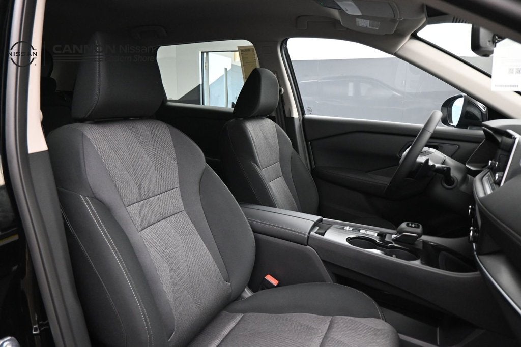 2027 Nissan Rogue SV
