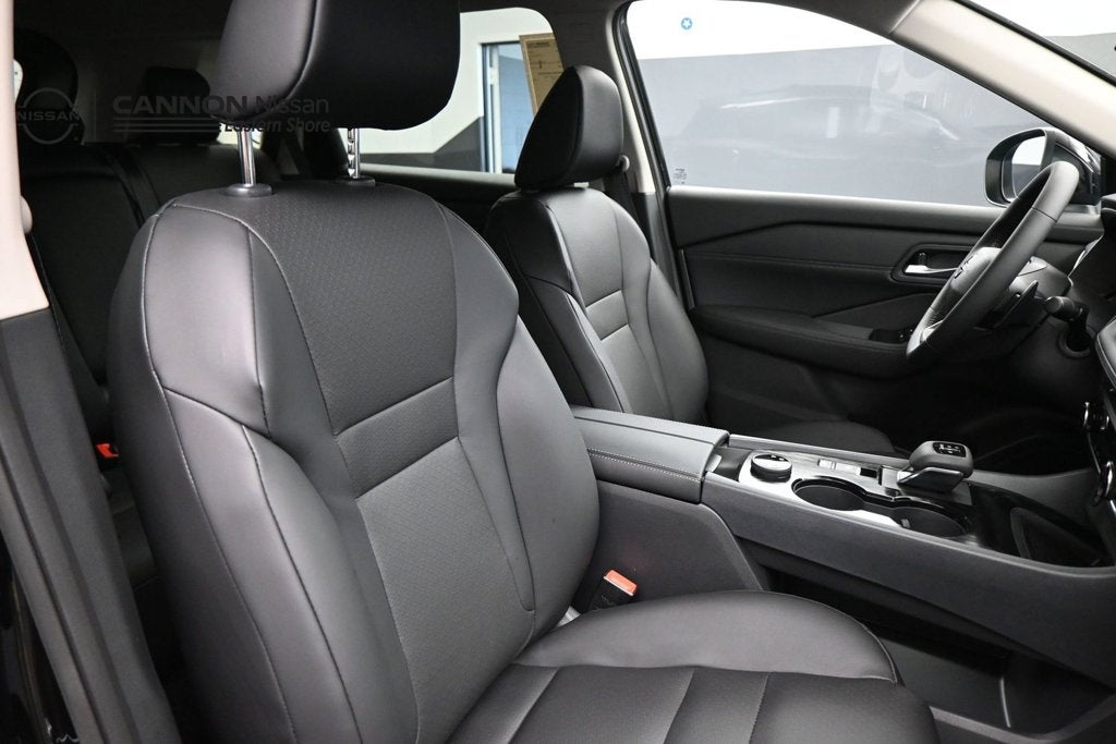 2027 Nissan Rogue Dark Armor