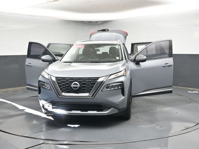 2022 Nissan Rogue SL