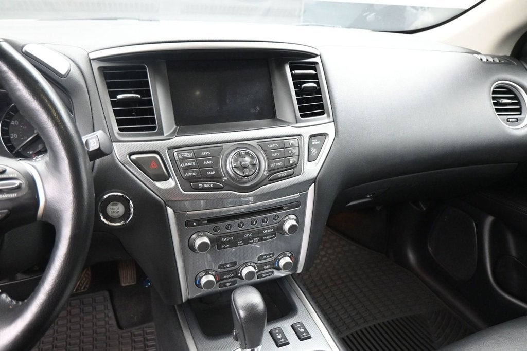 2020 Nissan Pathfinder SL