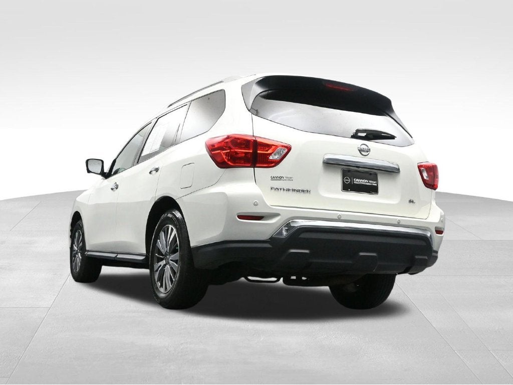 2020 Nissan Pathfinder SL