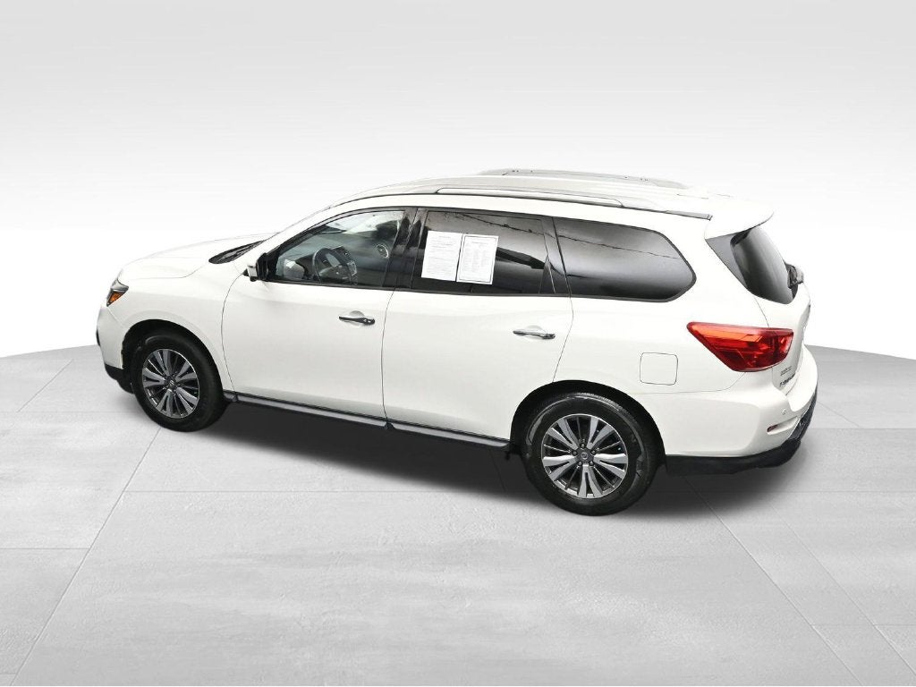 2020 Nissan Pathfinder SL