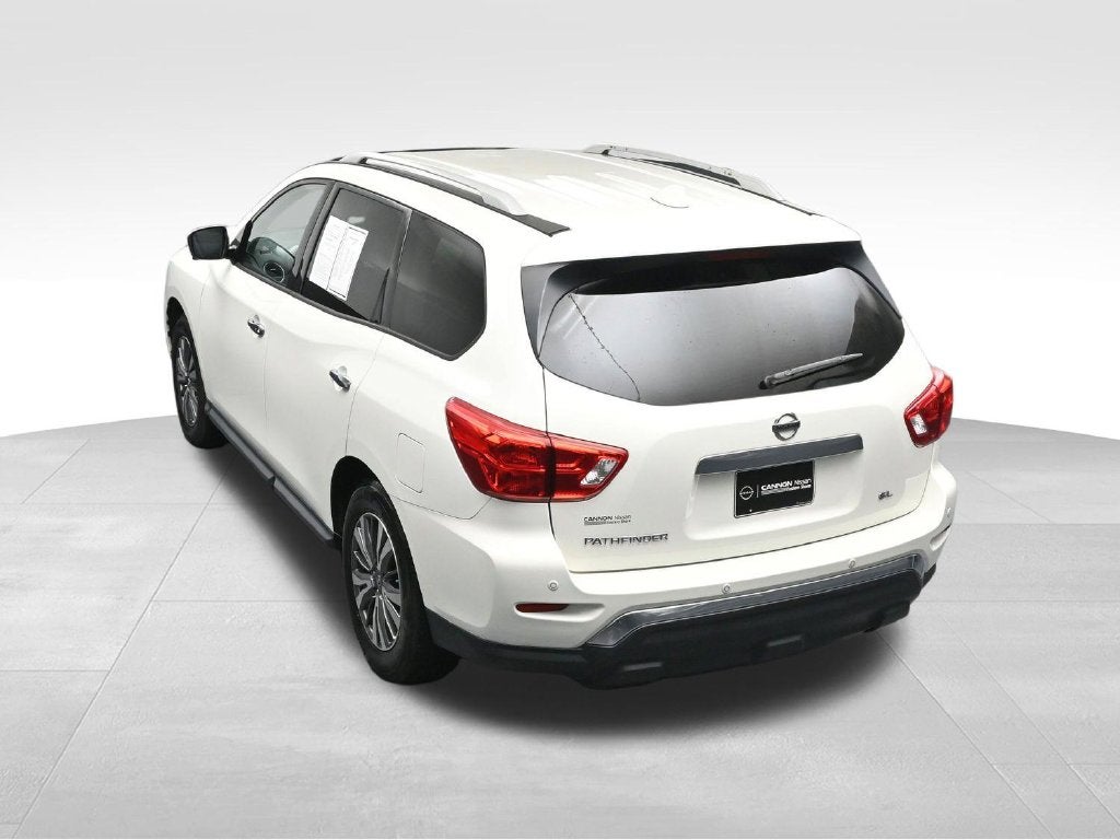 2020 Nissan Pathfinder SL