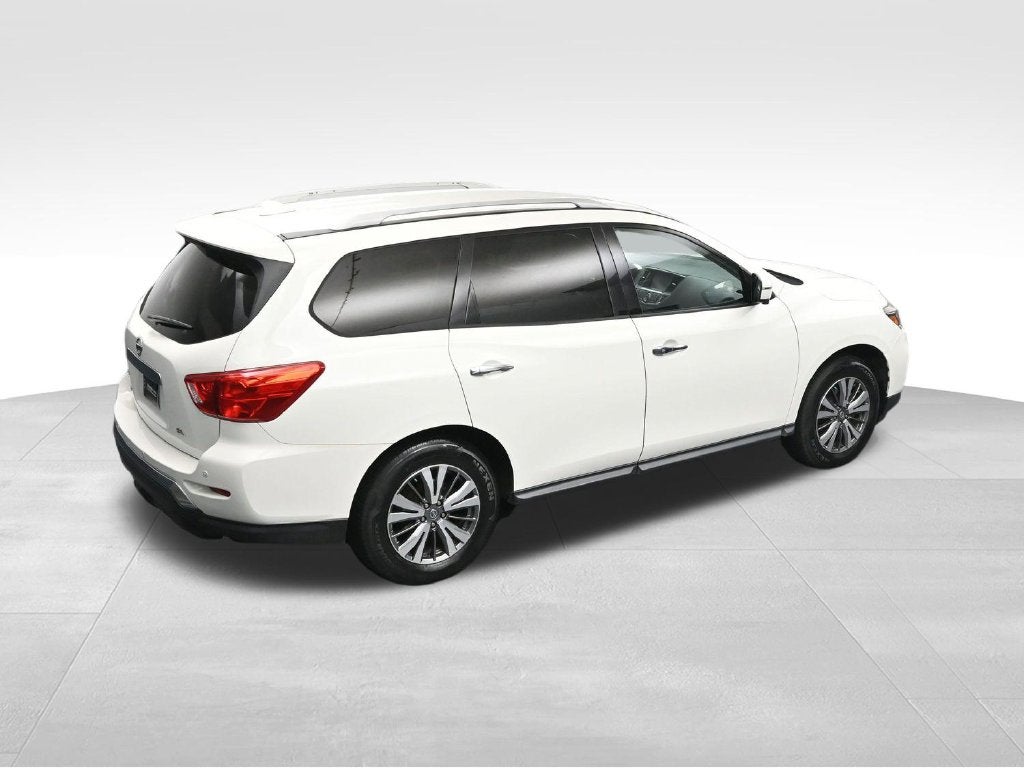2020 Nissan Pathfinder SL