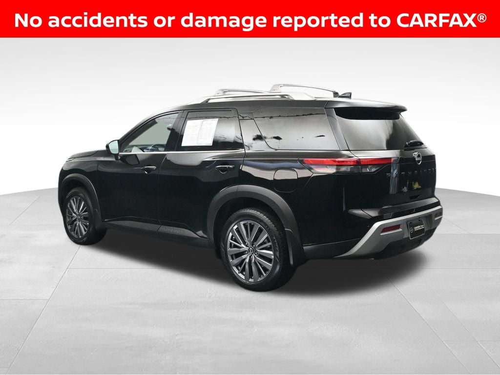 2024 Nissan Pathfinder SL