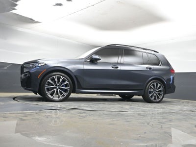 2022 BMW X7 M50i
