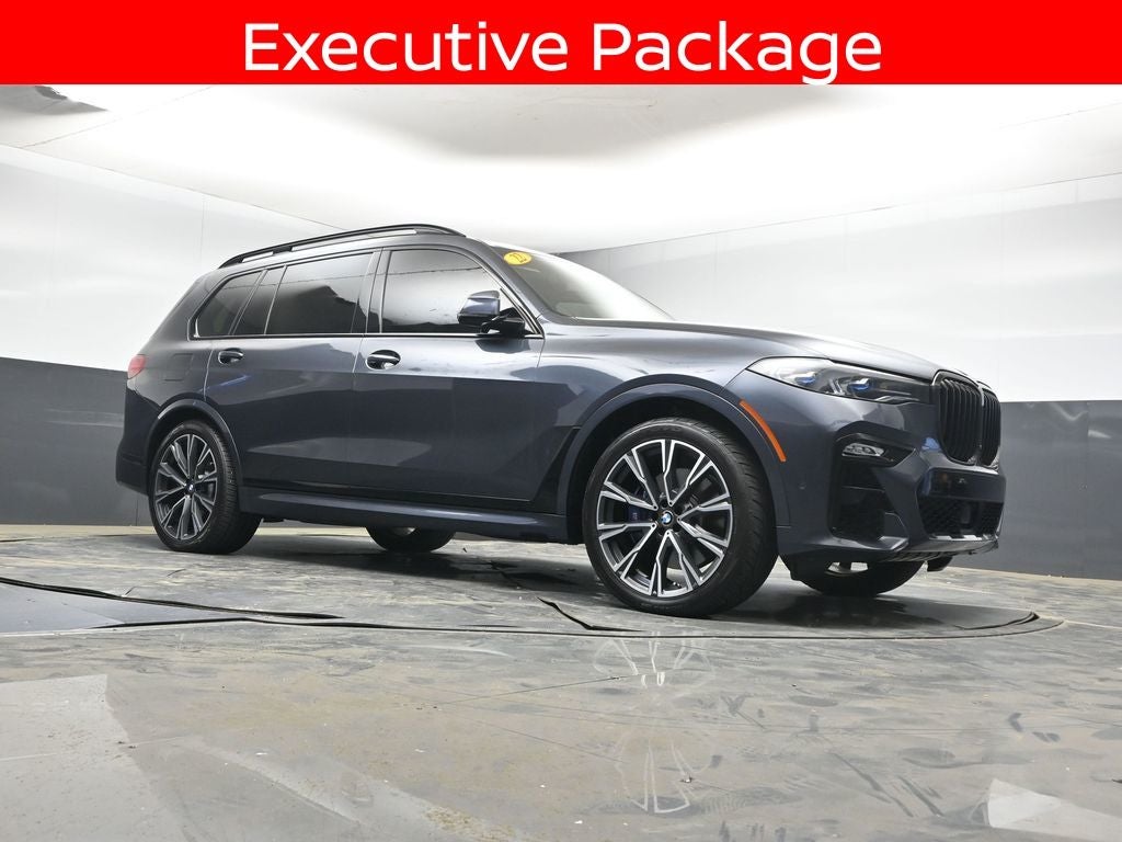 2022 BMW X7 M50i