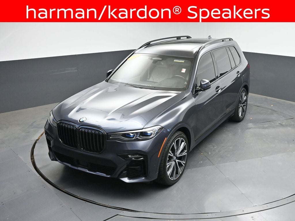 2022 BMW X7 M50i