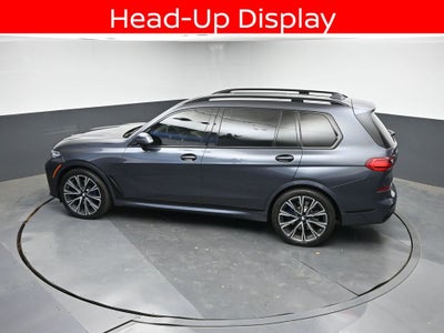 2022 BMW X7 M50i