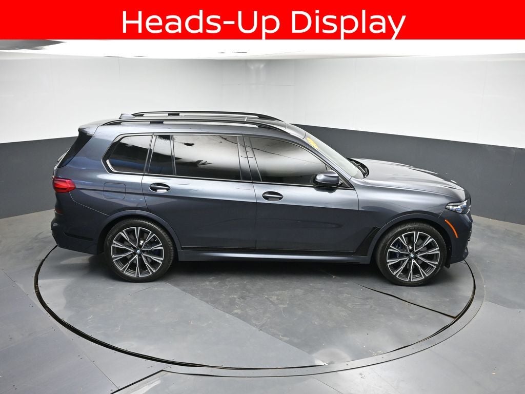 2022 BMW X7 M50i