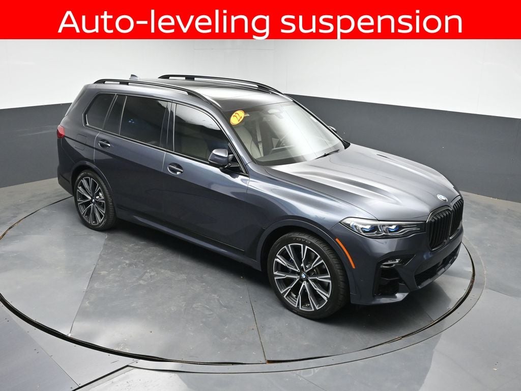 2022 BMW X7 M50i