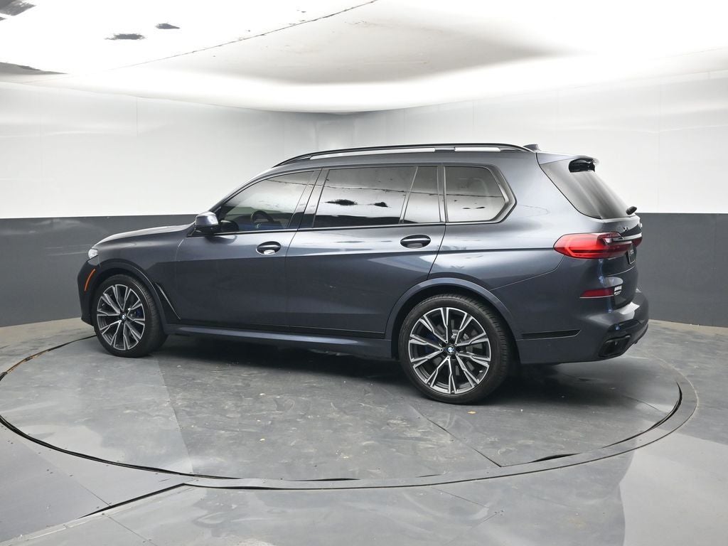 2022 BMW X7 M50i