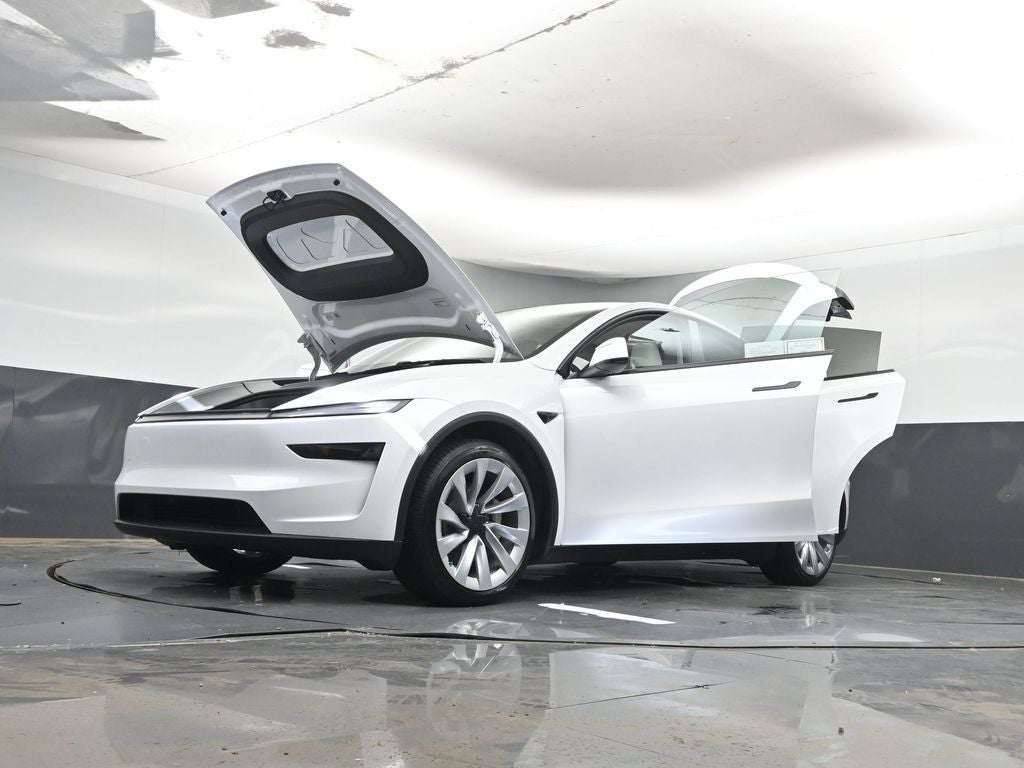 2026 Tesla Model Y Premium