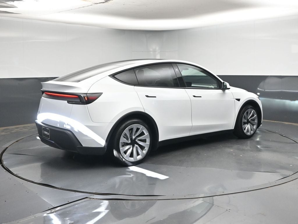 2026 Tesla Model Y Premium