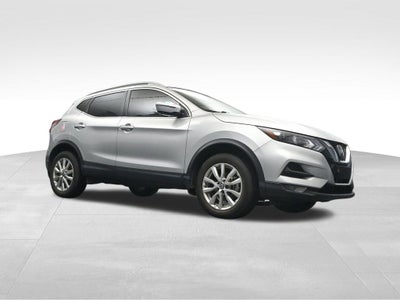 2022 Nissan Rogue Sport SV