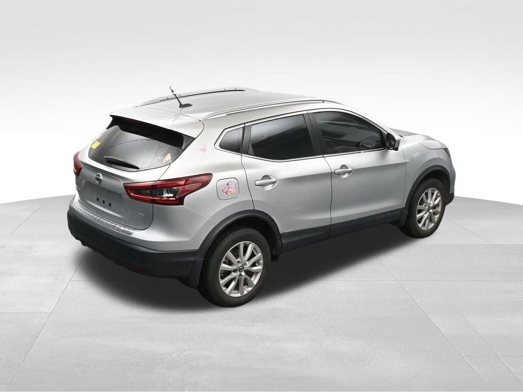 2022 Nissan Rogue Sport SV