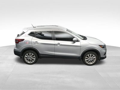 2022 Nissan Rogue Sport SV