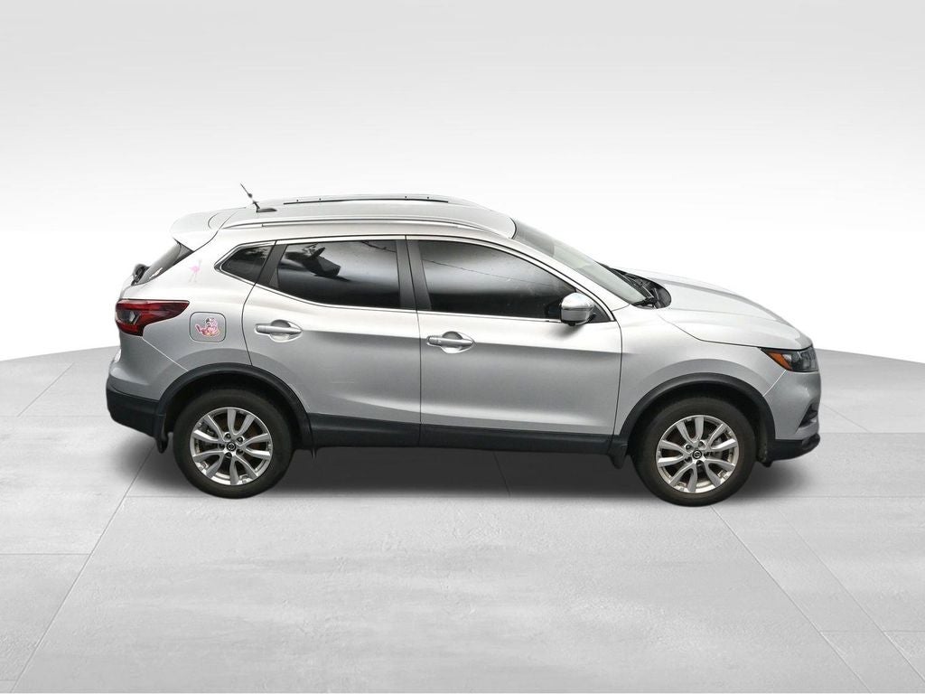 2022 Nissan Rogue Sport SV