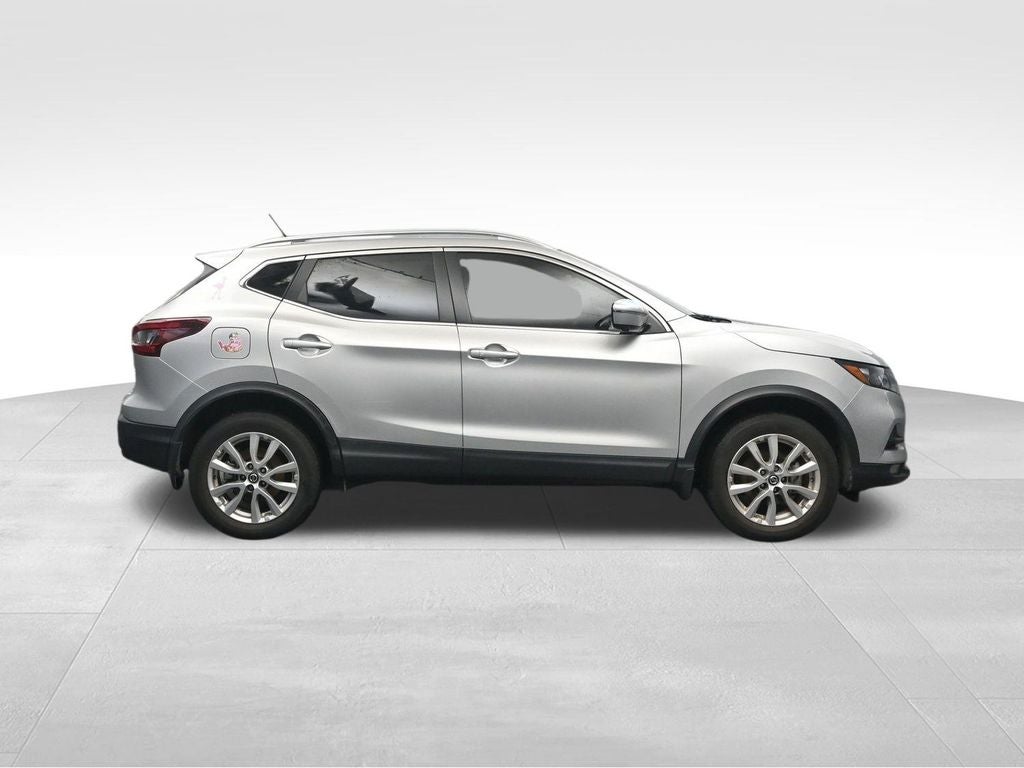 2022 Nissan Rogue Sport SV
