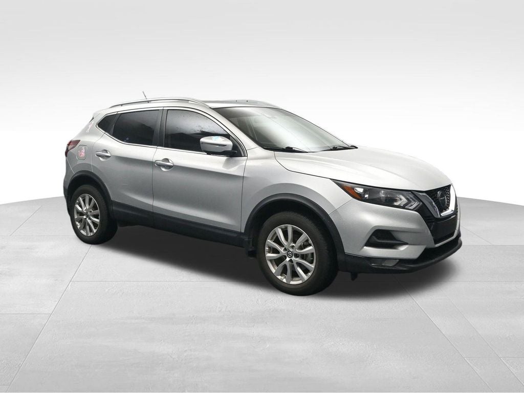 2022 Nissan Rogue Sport SV