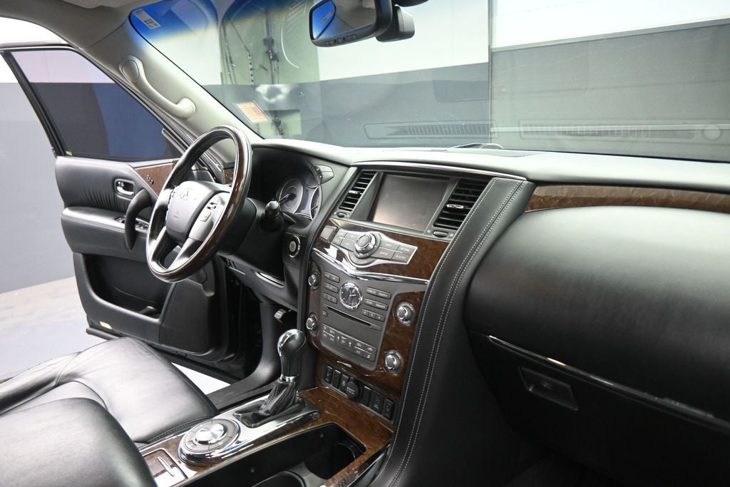 2016 INFINITI QX80 Base