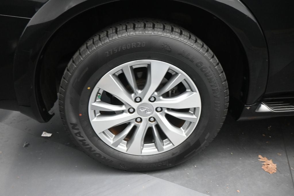 2016 INFINITI QX80 Base