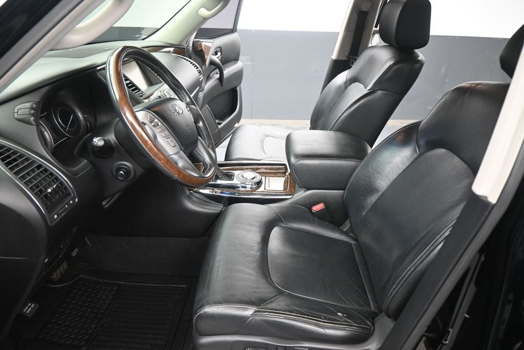 2016 INFINITI QX80 Base