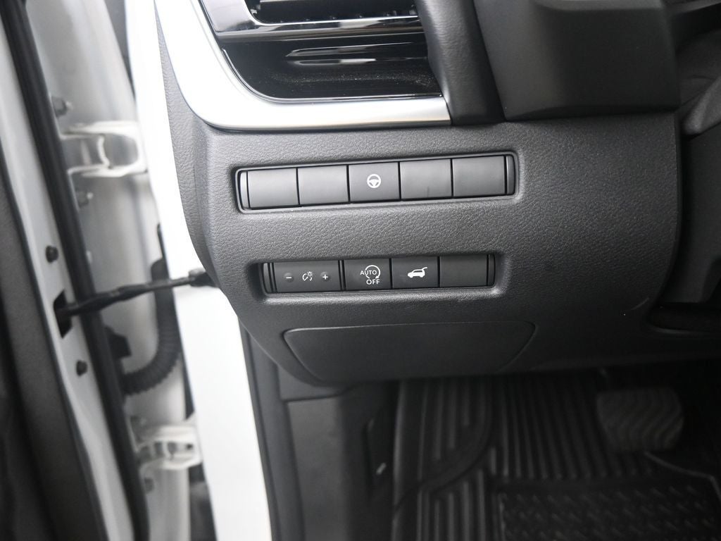 2024 Nissan Rogue SL