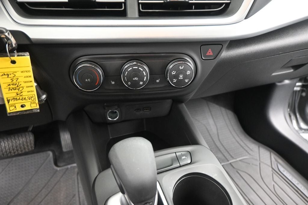 2025 Chevrolet Trax LS
