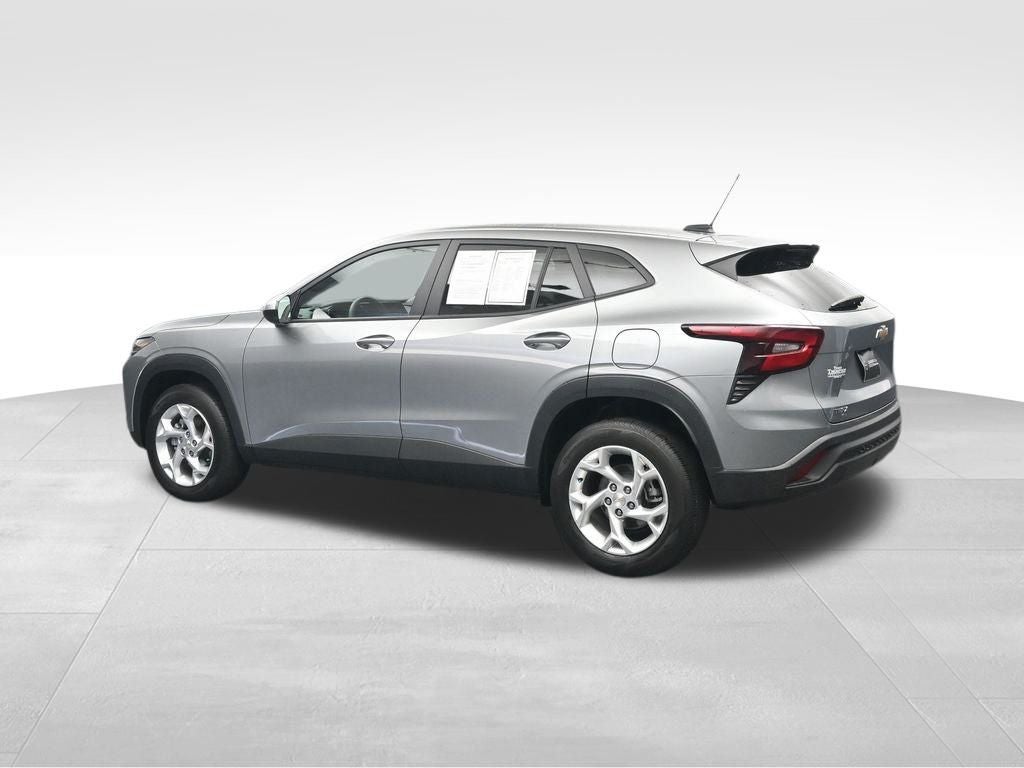 2025 Chevrolet Trax LS