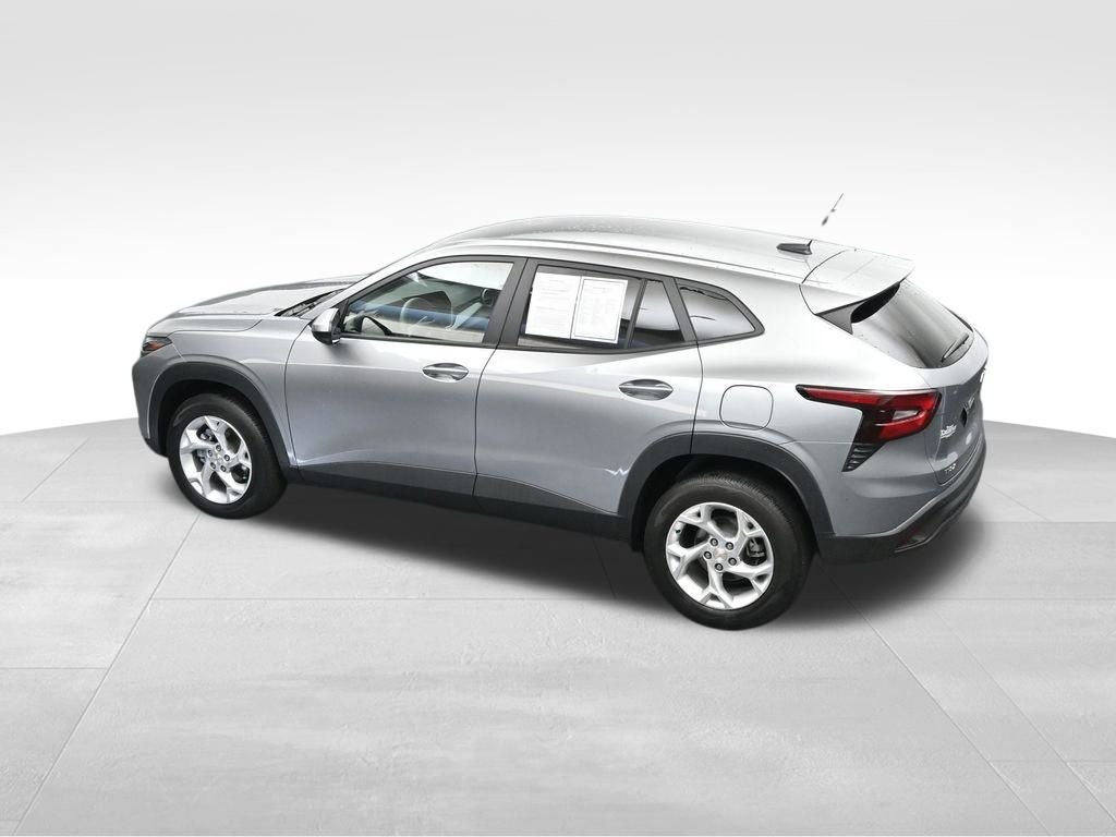 2025 Chevrolet Trax LS