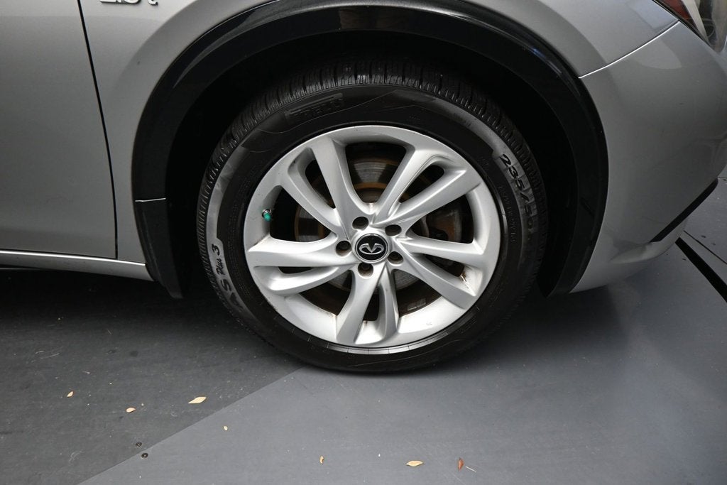 2019 INFINITI QX30 LUXE