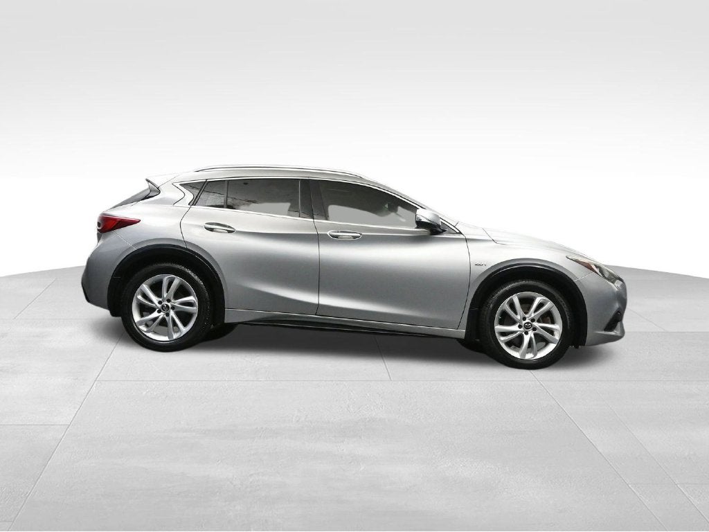 2019 INFINITI QX30 LUXE