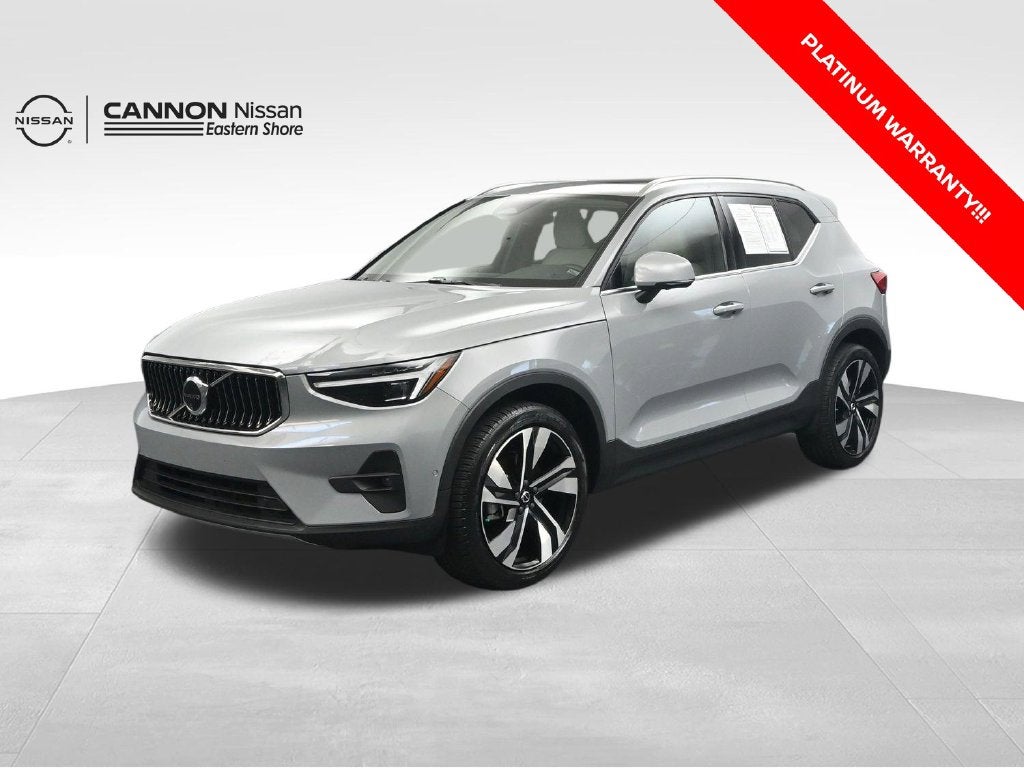 2024 Volvo XC40 B5 Plus Bright Theme