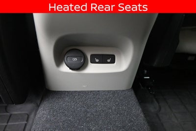 2024 Volvo XC40 B5 Plus Bright Theme
