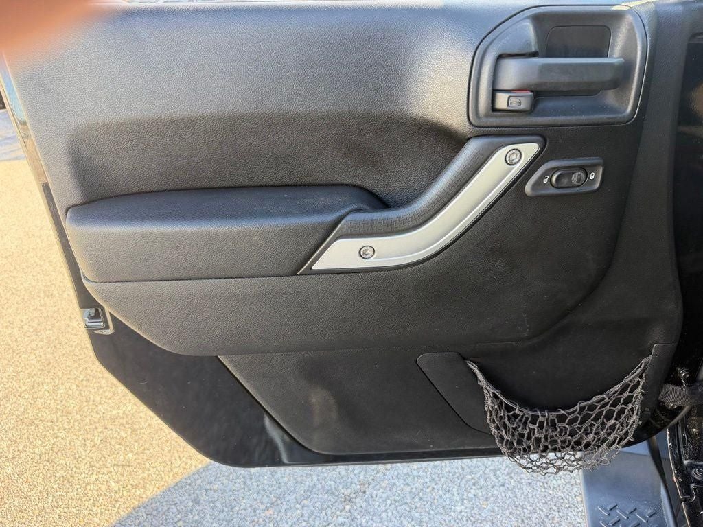 2012 Jeep Wrangler Unlimited Sahara