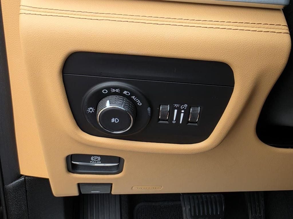 2022 Jeep Grand Cherokee L Summit