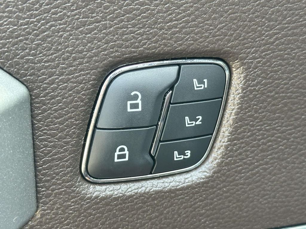 2022 Ford F-350SD King Ranch DRW