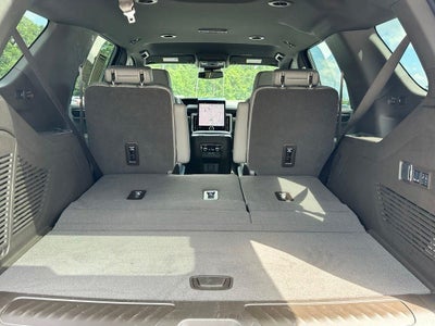 2025 GMC Yukon Elevation