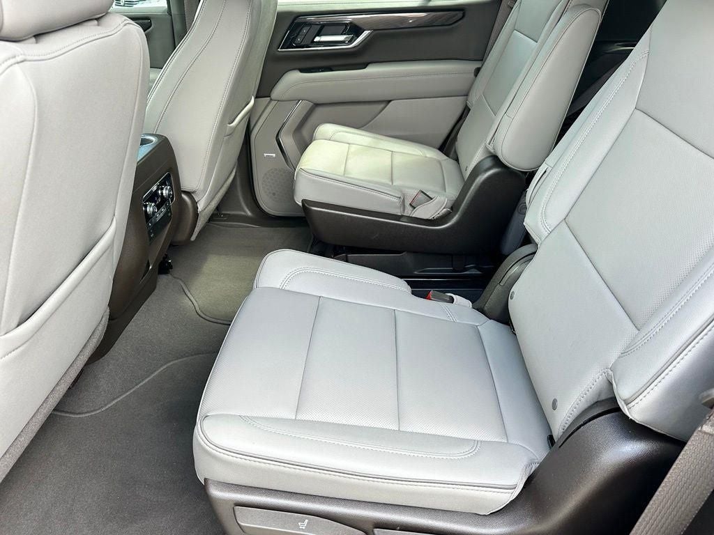 2025 GMC Yukon Elevation