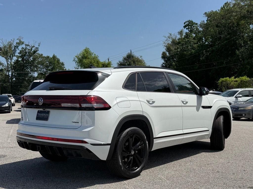 2026 Volkswagen Atlas Cross Sport 2.0T SEL R-Line Black